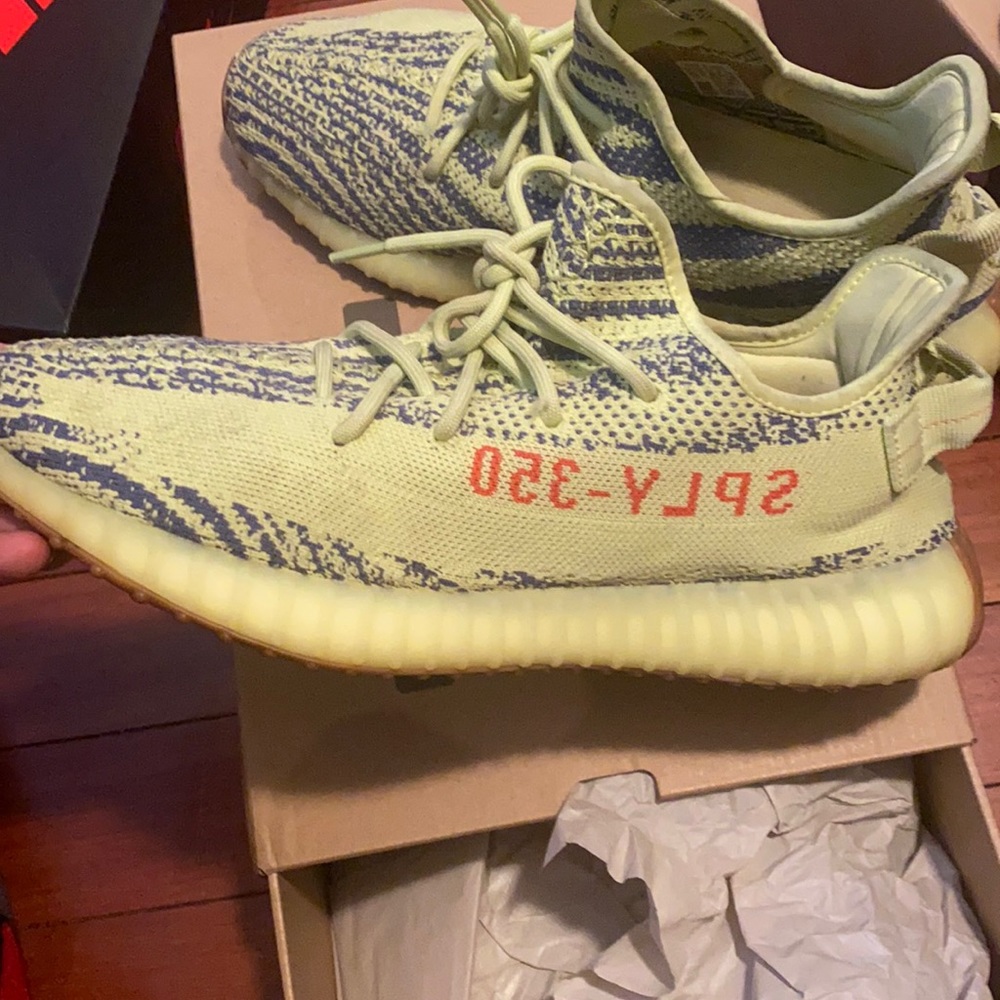 Yeezy Boost 350 VS